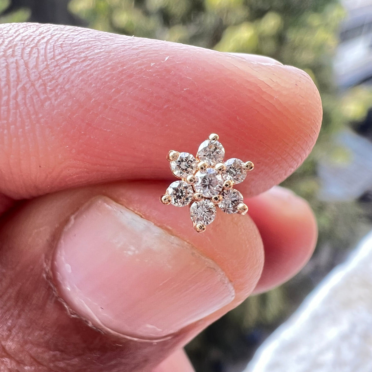 Round Cut Natural Diamond Cluster Nose Stud Piercing Ring Pin in 18K Yellow Gold, Round Diamond Stud Nose Pin, Screw Nose Pin