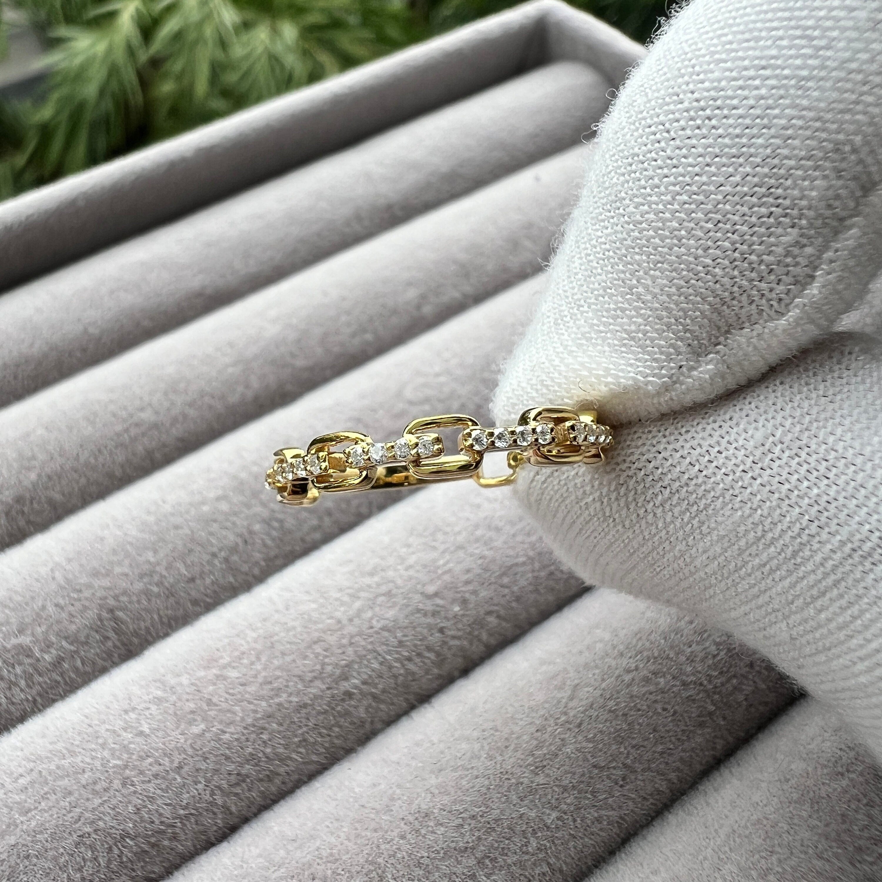14K Solid Gold Chain Link Ring – Dainty Stacking Band With EF VS/SI Lab-Grown Diamonds | Minimalist Handmade Gift