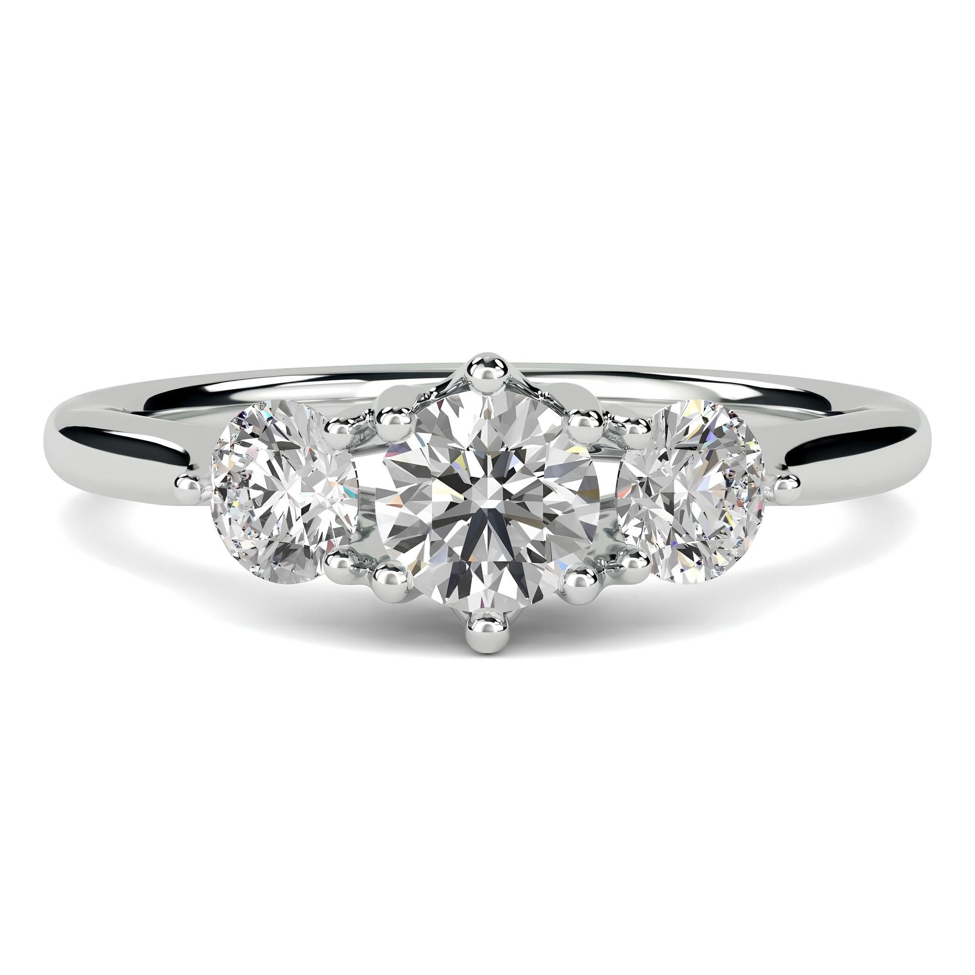 Sparkling Love: Three-Stone Lab-Grown Diamond Engagement Ring in VS/SI – Perfect Promise or Wedding Ring in 14K Gold