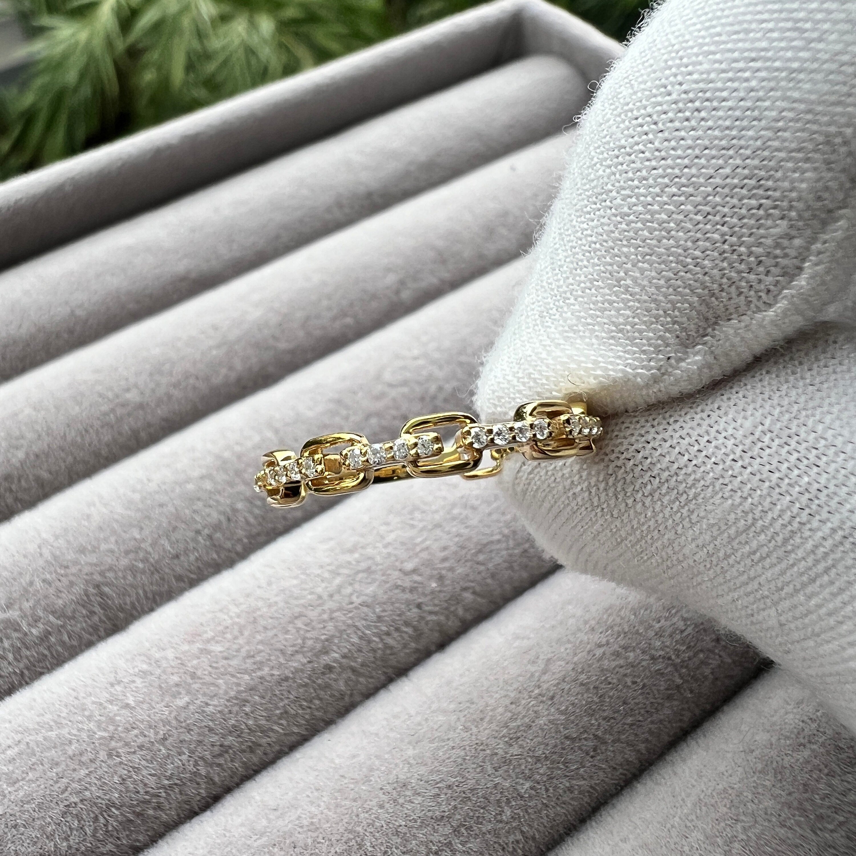 14K Solid Gold Chain Link Ring – Dainty Stacking Band With EF VS/SI Lab-Grown Diamonds | Minimalist Handmade Gift