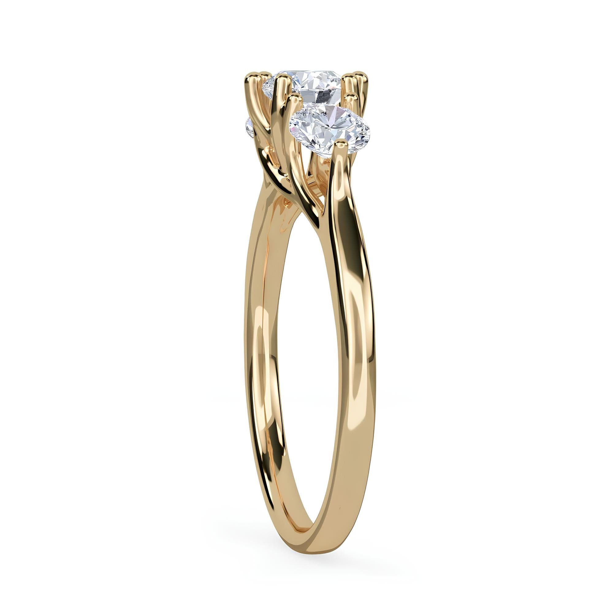 Sparkling Love: Three-Stone Lab-Grown Diamond Engagement Ring in VS/SI – Perfect Promise or Wedding Ring in 14K Gold