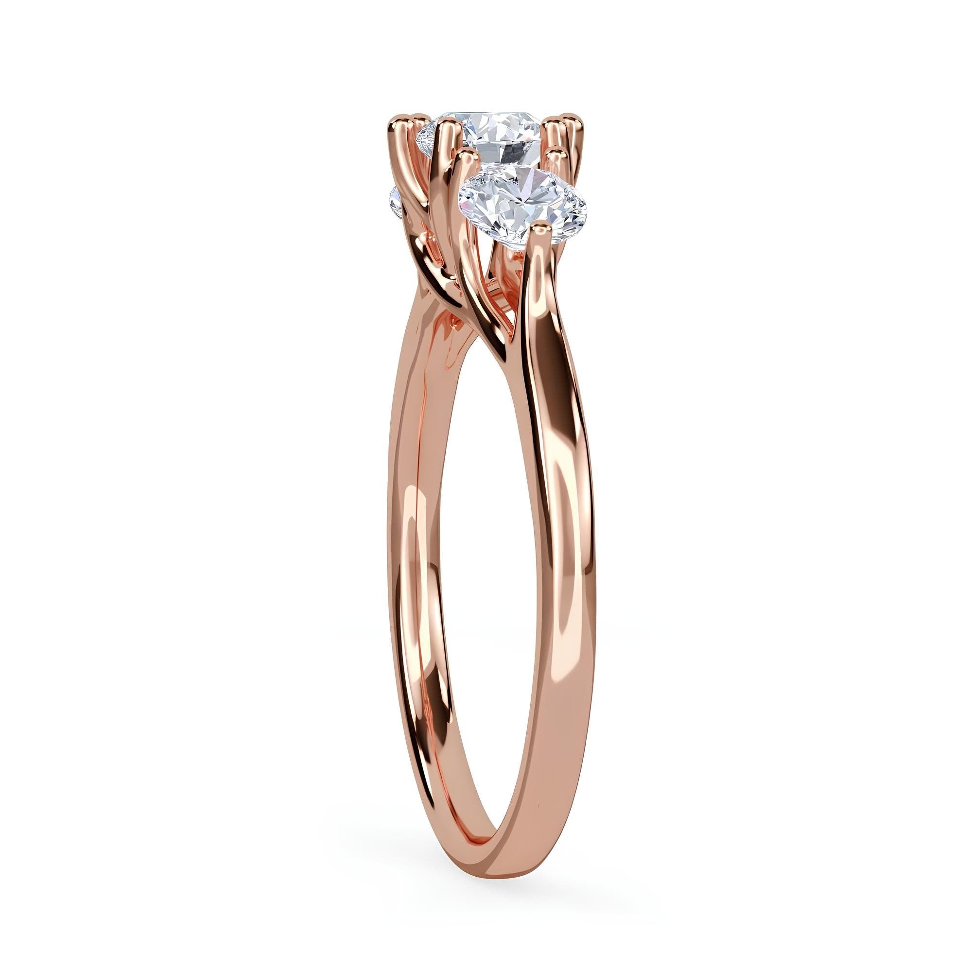 Sparkling Love: Three-Stone Lab-Grown Diamond Engagement Ring in VS/SI – Perfect Promise or Wedding Ring in 14K Gold
