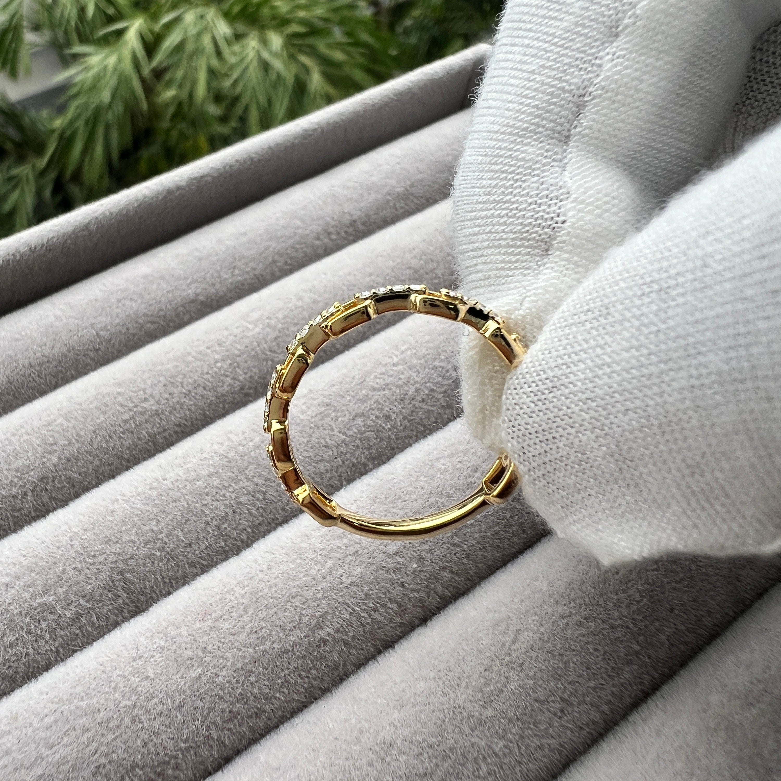 14K Solid Gold Chain Link Ring – Dainty Stacking Band With EF VS/SI Lab-Grown Diamonds | Minimalist Handmade Gift
