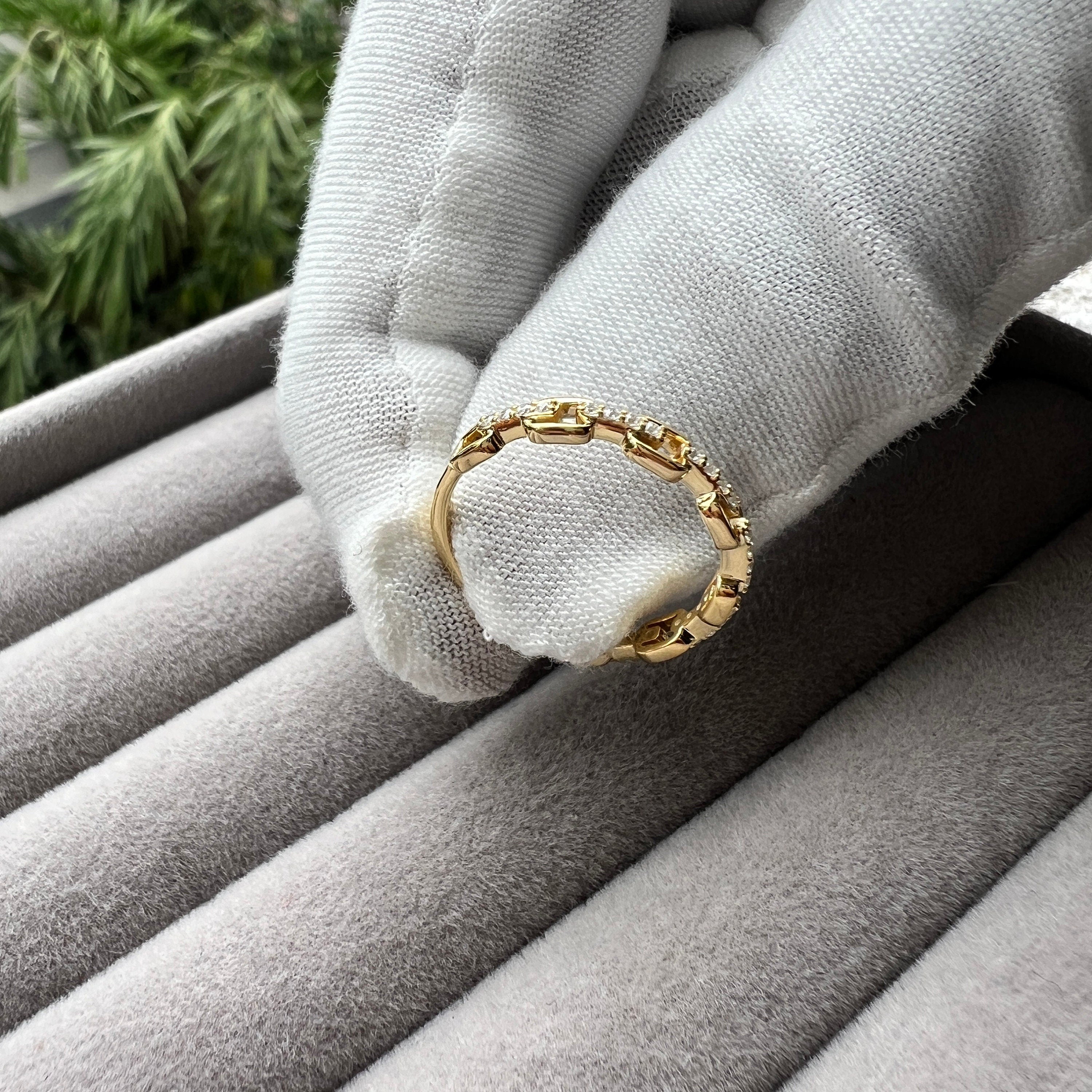 14K Solid Gold Chain Link Ring – Dainty Stacking Band With EF VS/SI Lab-Grown Diamonds | Minimalist Handmade Gift