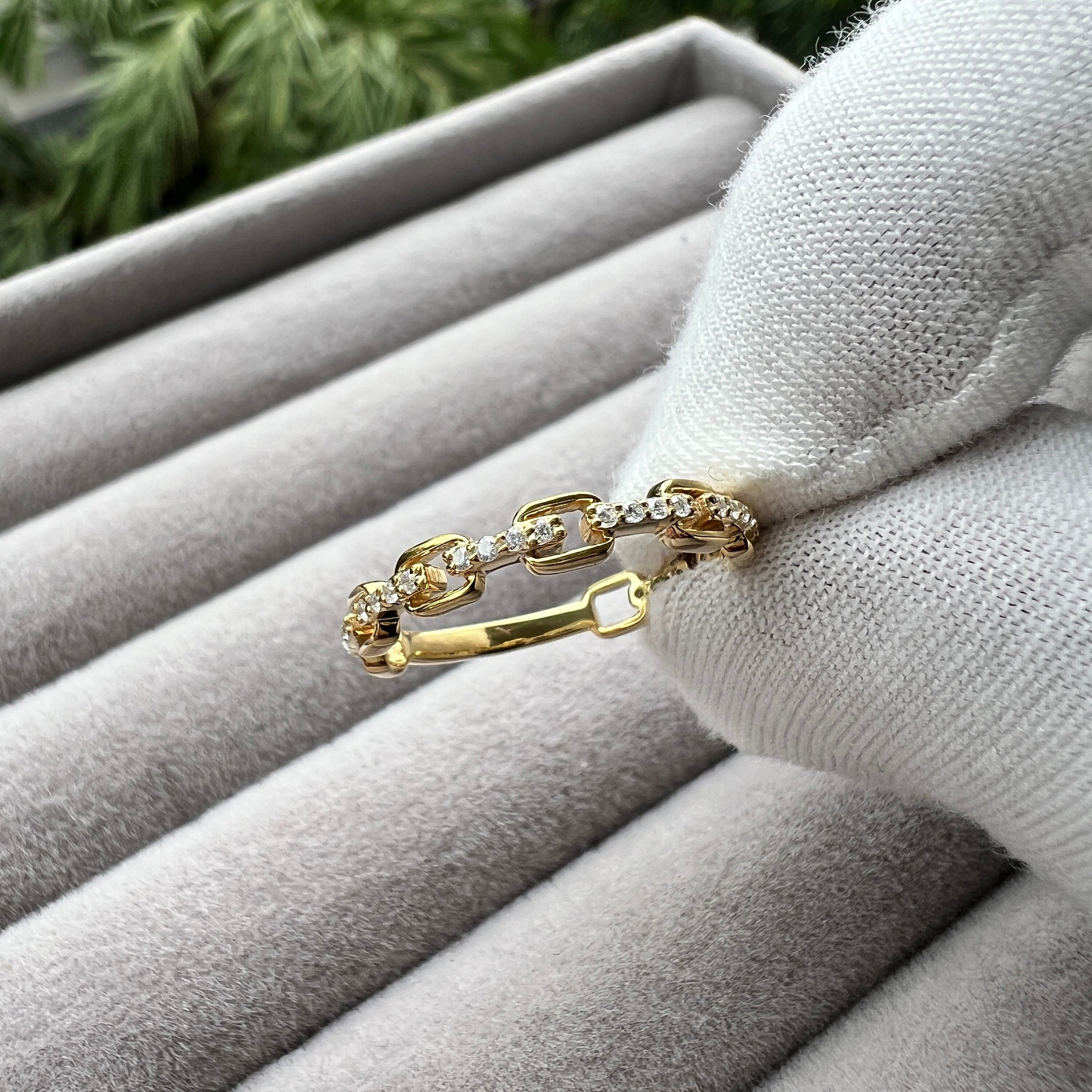 14K Solid Gold Chain Link Ring – Dainty Stacking Band With EF VS/SI Lab-Grown Diamonds | Minimalist Handmade Gift