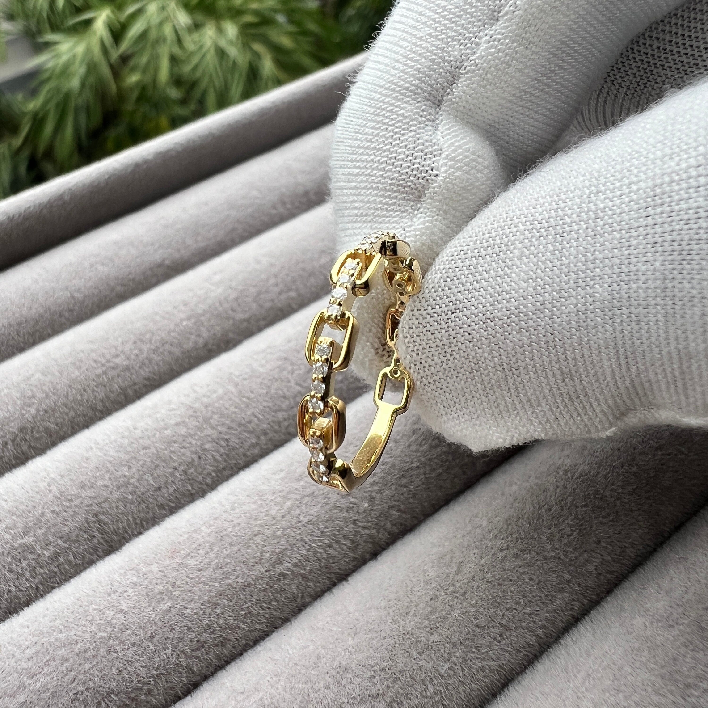 14K Solid Gold Chain Link Ring – Dainty Stacking Band With EF VS/SI Lab-Grown Diamonds | Minimalist Handmade Gift